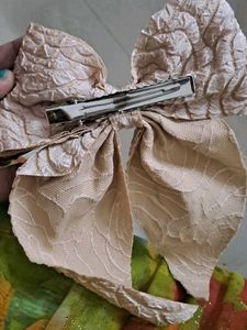 Fashionable Bow Hair Clip