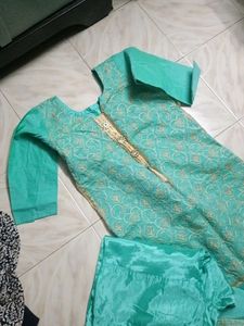 Wedding Elegant Embroidered Kurta Set
