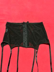 Black Mesh &amp; Lace Garter Belt – Size L