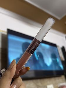 Lotus Lip Primer + Li Colour