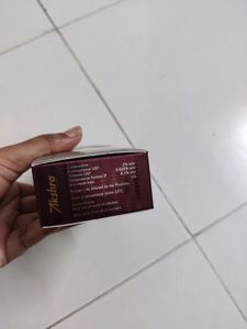 Akshra Cream For Anti-aging And Yuthful Glowing S