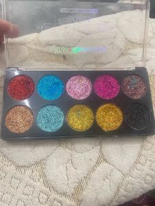 Eye Glitter Brand New Best Quality