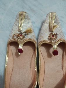 Men Wedding Shervani Jutti/ Mojaris