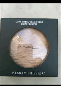 MAC Extra Dimension Skinfinish