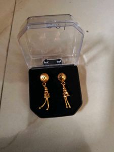 (Available At 199 If You Place Offer) Earrings