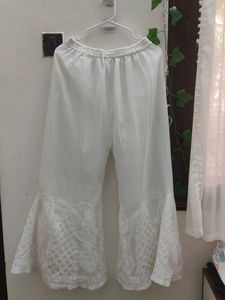 Elegant White Embroidered Kurta Set ( 4 pcs)