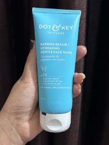 Dot & Key Face Wash
