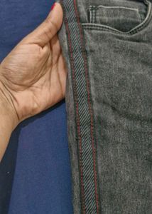 Tokyo Talkies Skinny Jeans With Red Detailing