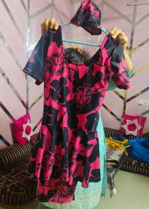 Floral Swimsuit Set With Matching Swimming Cap
