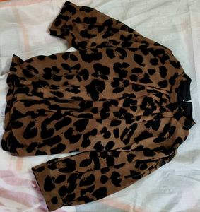Round Neck Animal Print Top