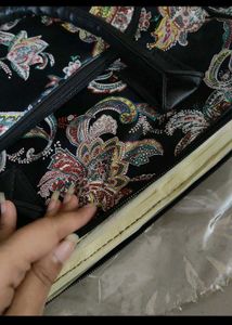 Big embroidered handbag new with tag