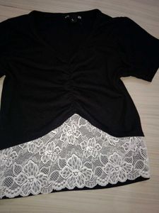 black laced top