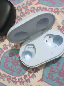 non working boats Airdopes71 and oppo buds case