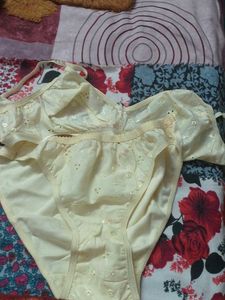 Lace Trim Lingerie Set