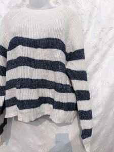 Striped Knit Sweater 💙