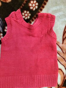 Cute Knitted Sleeveless Top