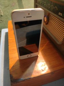 iPhone 5s Golden Colour