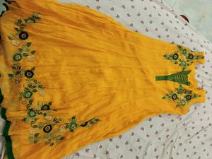 I Am Selling Anarkali