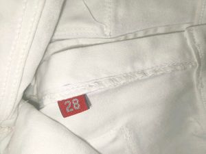 White Flared High-Waist Jeans