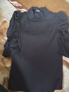 Ribbed Puff Sleeve Top