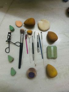 Makeup Brush & Sponge Set