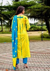 Tie-Dye Kurta Set With Dupatta