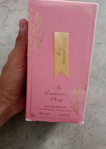 Fragrance World - An Enchanting Song