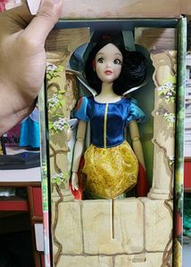 SNOW WHITE COLLECTOR DOLL (PRICE NEGOTIABLE)