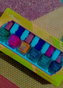 Beautiful Nail Paint Set🥰 All Color Are Soo Pretty😍