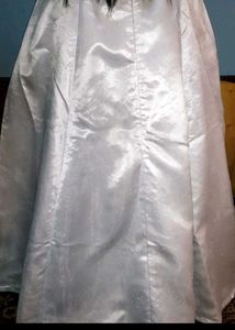 WEDDING WHITE GOWN
