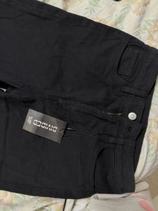 black wide legs jeans