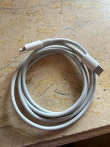 Apple Charging Kit With Free Cable Protector