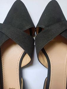 Black Flat Pump shoe