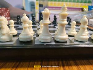 Super Rare Wooden+ Magnetic Chess Board