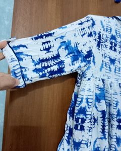 💥 Beautiful Tie And Dye Top XS Size