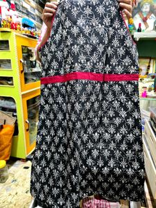 Ethnic Print Sleeveless Kurti