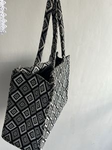 Geometric Pattern Handbag
