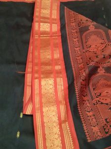 BLACK BEWITCHING SILKSAREE WITH GERUA CRAFT PALLU
