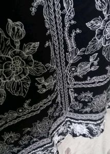 pakistani Black &amp; White Kurta Set