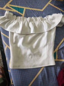 Women Cute Offshoulder Top