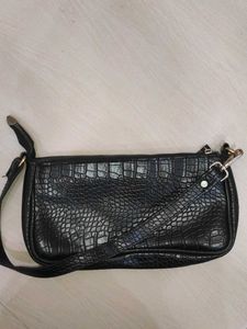 Chic Black Croc Embossed Baguette