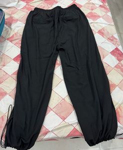 VIRAL PARACHUTE PANTS‼️