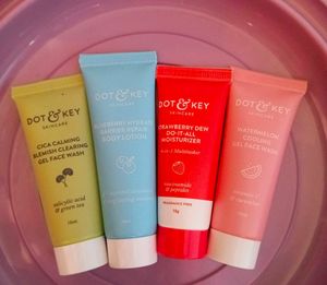Dot & Key Skincare Set