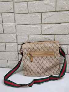 GD Canvas Messenger Bag