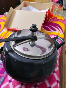United 5 Ltr Cooker