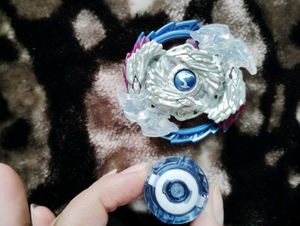 Beyblade Burst Nightmare Longinus