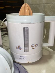 Philips Electric Juicer Maker Free Sipper