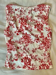 RED FLORAL CROPTOP💋