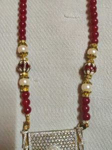 Elegant Beaded Necklace 💫