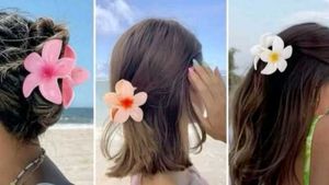 🌸Stylish Big &amp; Small Flower Hair Clips Set🌸